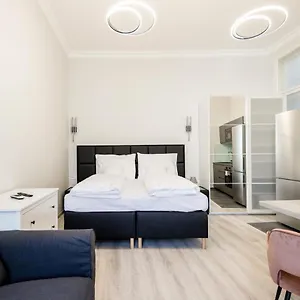Prime Star Fashion Street Modern Luxury Apart Otel